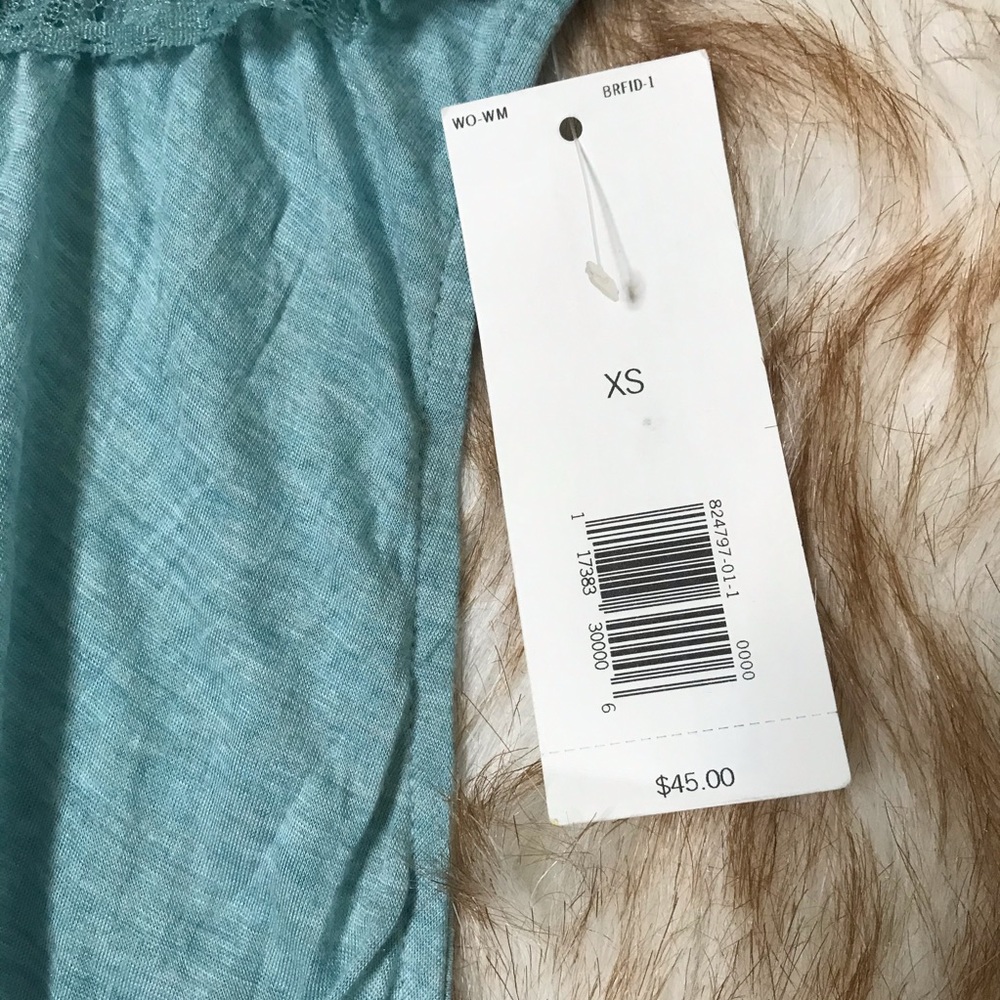 Banana Republic Ruffle Neck Tank - Picture 6 of 9